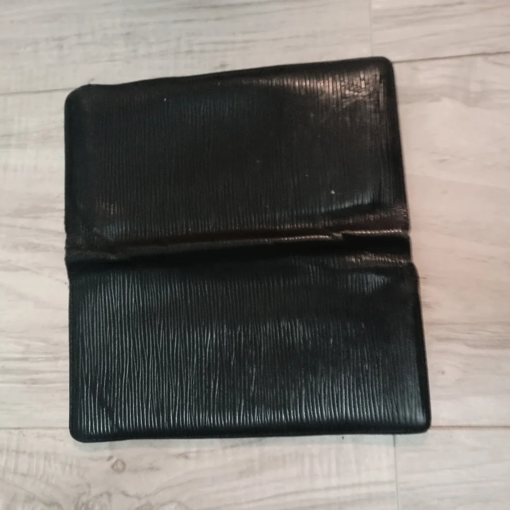 Louis Vuitton Brazza Wallet Epi Leather